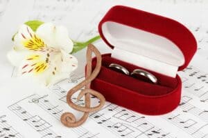 118 Brother Sister Wedding Dance Songs That'll Leave You Teary-Eyed