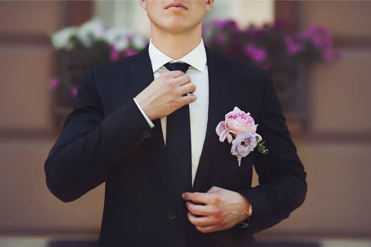 How Long Does It Take To Tailor A Suit For The Groom? 