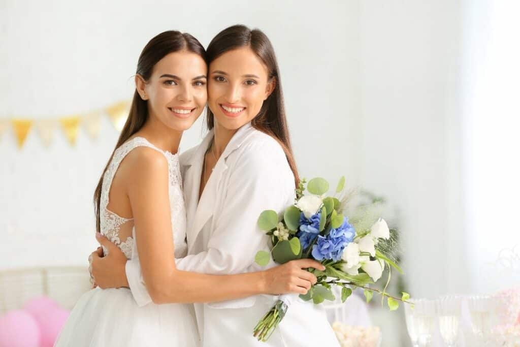 23+ Perfect Lesbian Wedding Gift Ideas