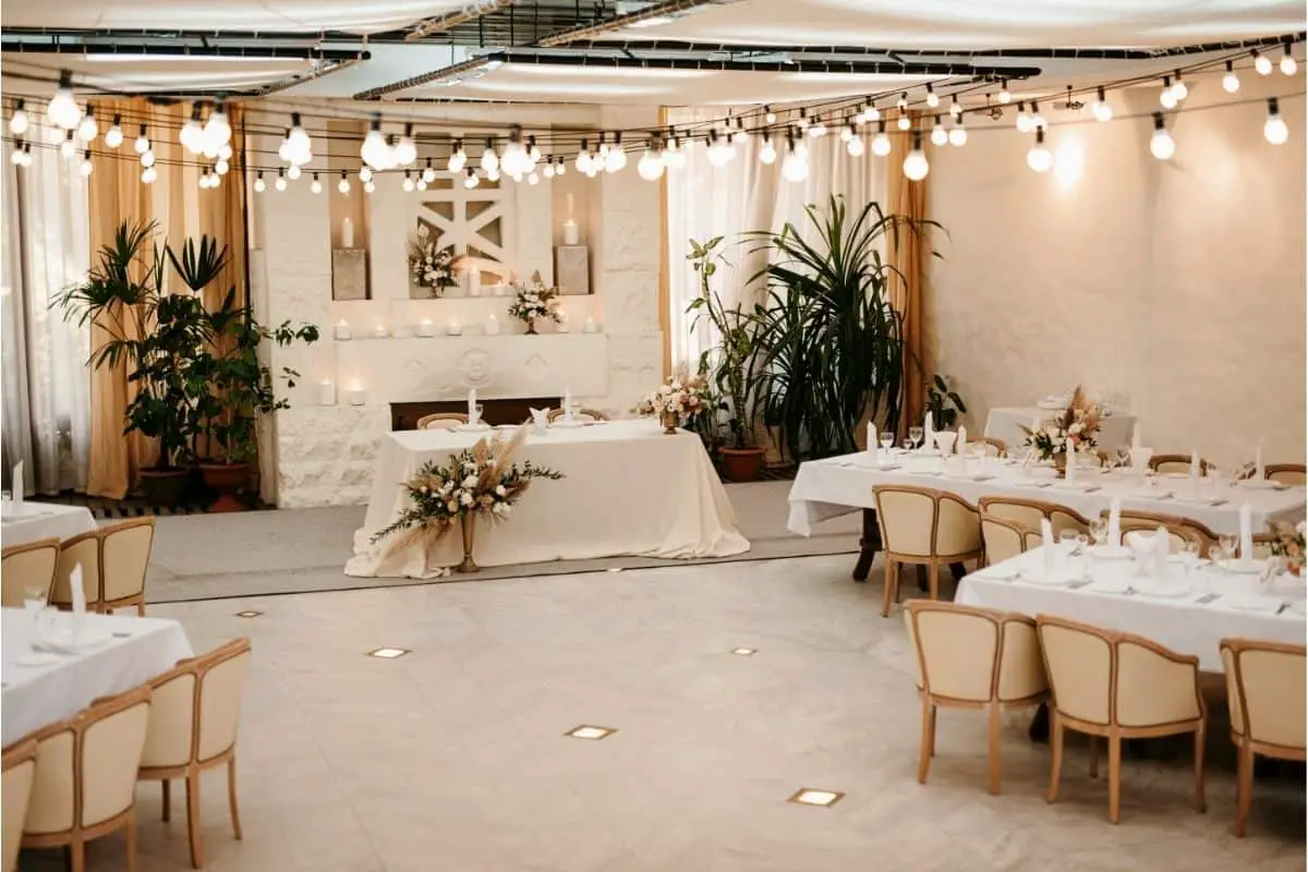 Wedding Reception Vs Ceremony (What Is The Difference?)