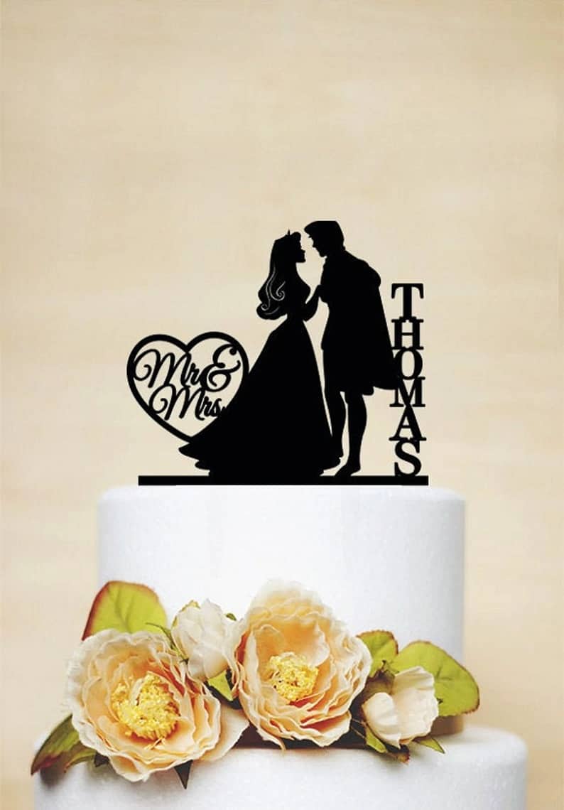 12 Adorable Disney Wedding Cake Toppers - Magical Day Weddings