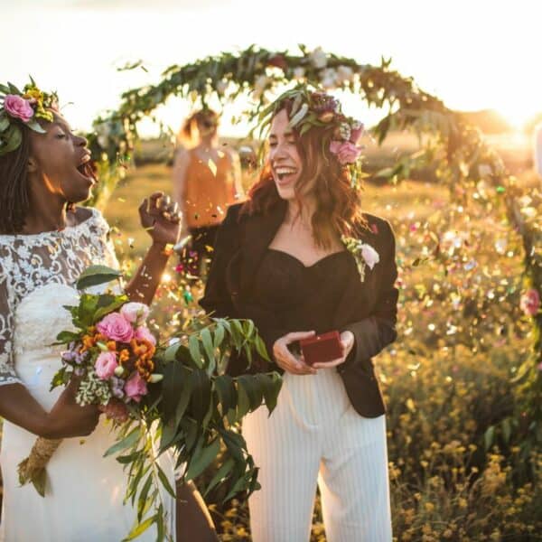 10 Beautiful Meadow Wedding Ideas