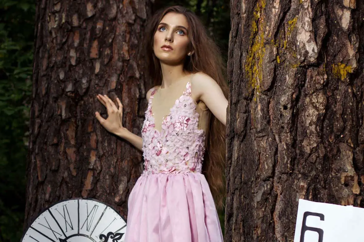 15 Alice In Wonderland Wedding Dress Ideas For A Whimsical Wedding