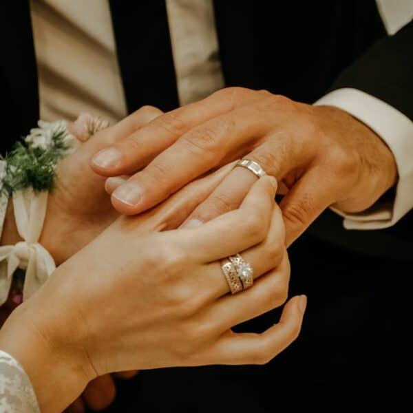 16 Cinderella Wedding Ring Ideas Everyone Will Love