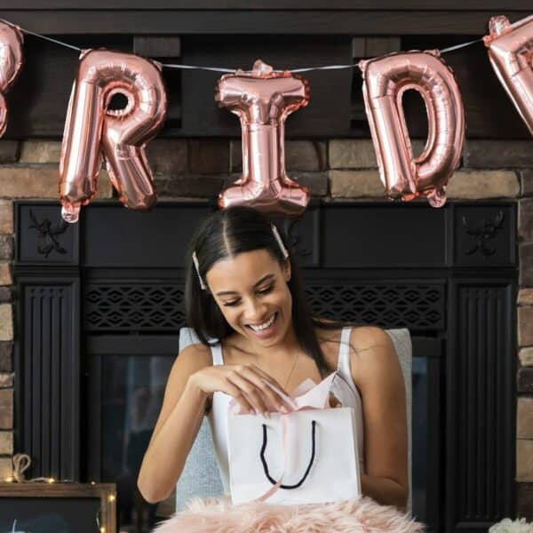 Best Gift Ideas For A Bridal Shower