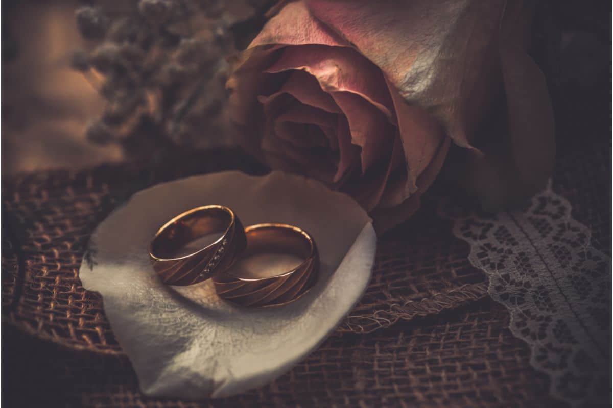 15 Lord Of The Rings Wedding Band Ideas For Every Middle-Earther