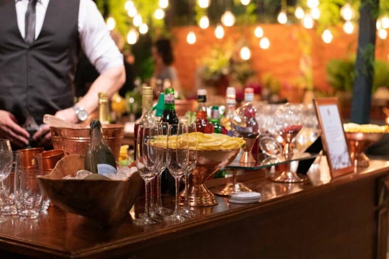 Best Bar Service For Your Wedding Open Bar Vs Host Bar Vs Cash Bar