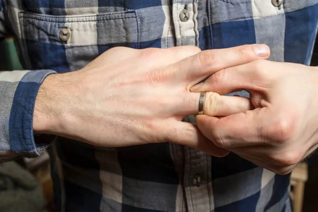 Get Ring Off Finger