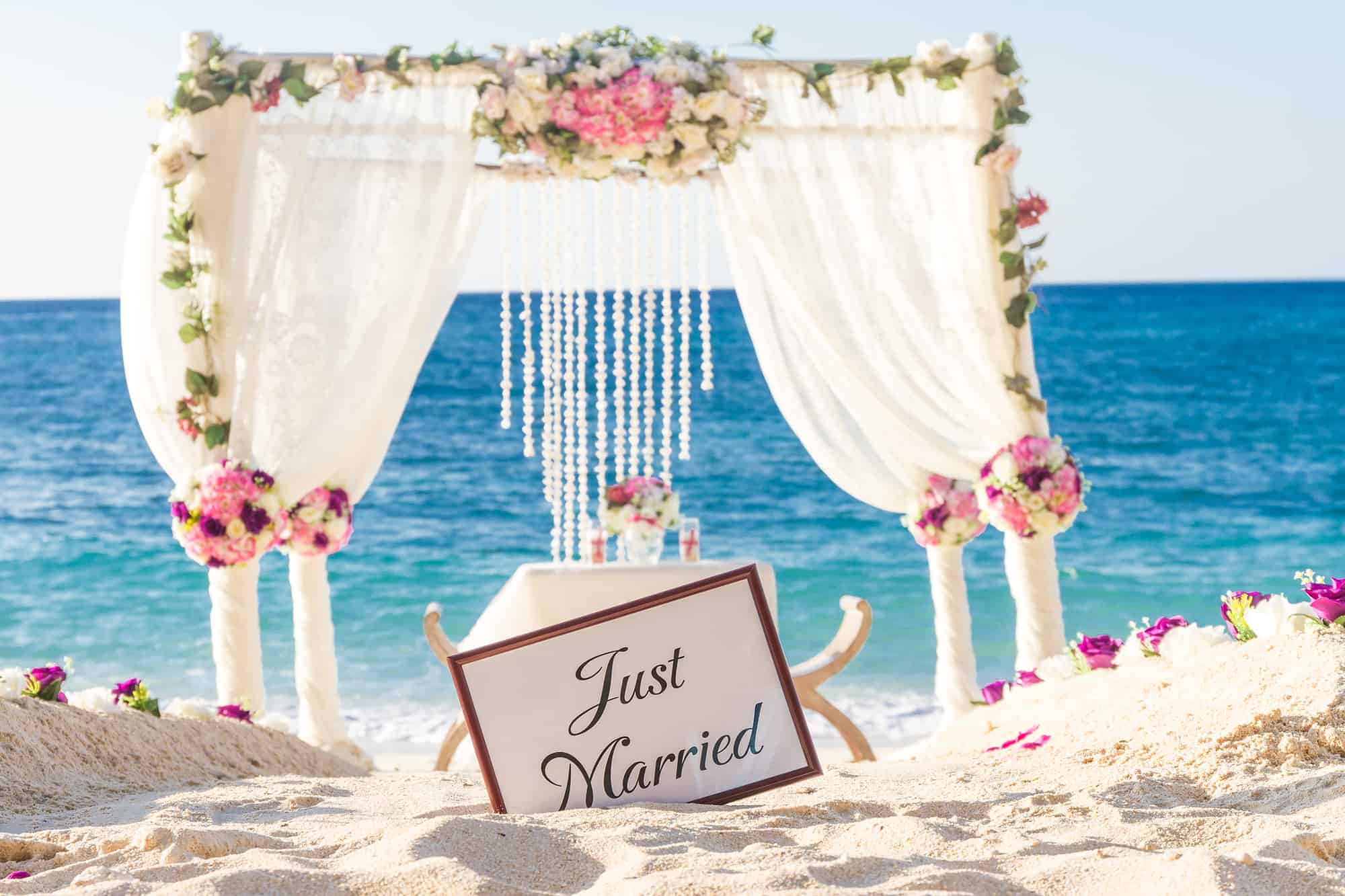 cheap wedding arch ideas for beach