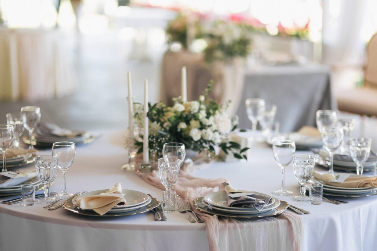 Cost of Renting Plates, Dishes, Glasses, and Cutlery For A Wedding